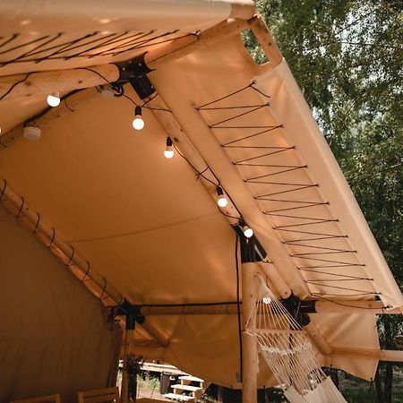 Hotel Glamping Mandra Kanev Leplyavo Zewnętrze zdjęcie