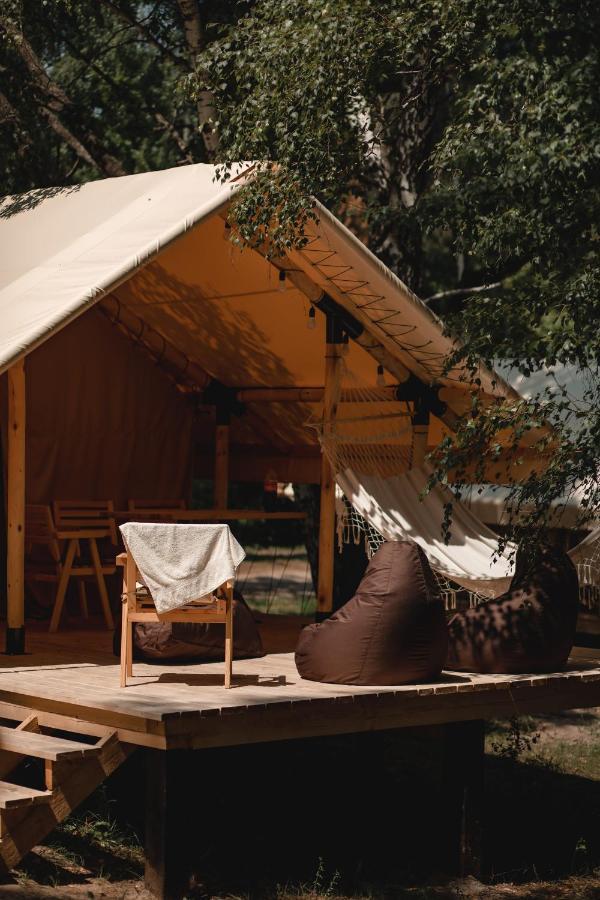 Hotel Glamping Mandra Kanev Leplyavo Zewnętrze zdjęcie