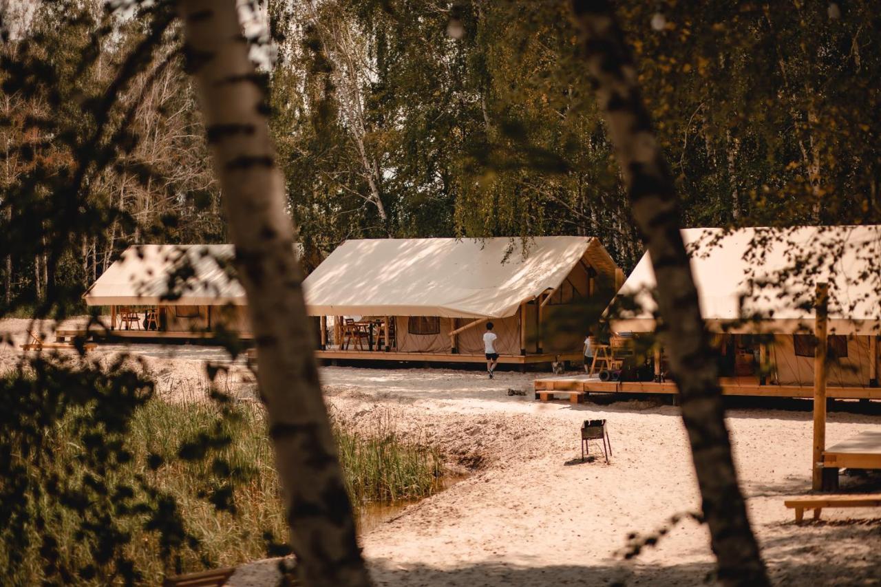 Hotel Glamping Mandra Kanev Leplyavo Zewnętrze zdjęcie