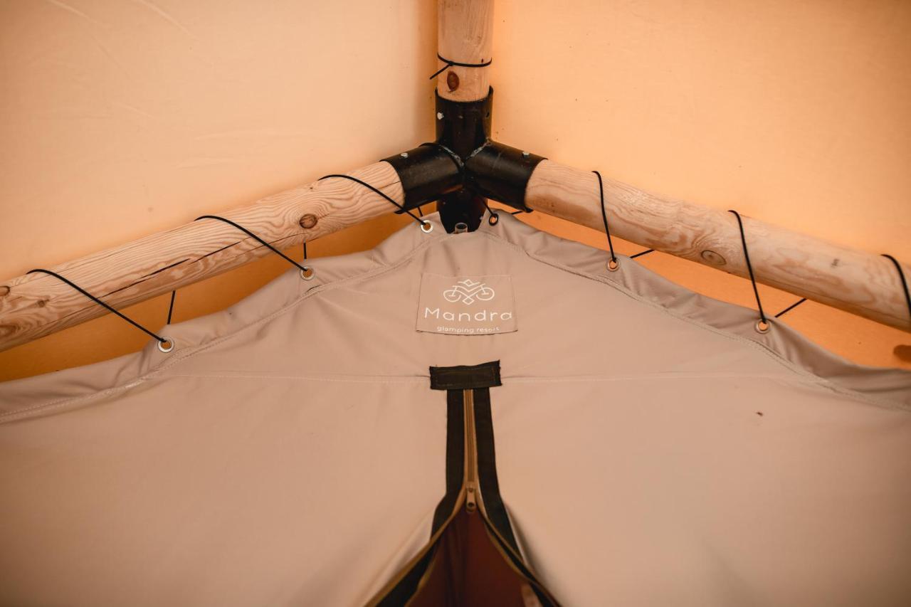 Hotel Glamping Mandra Kanev Leplyavo Zewnętrze zdjęcie
